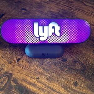 Lyft car amp light